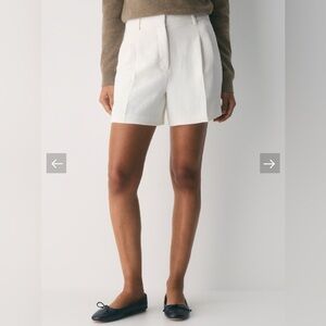 Aritzia Wilfred Effortless Short | Size 8